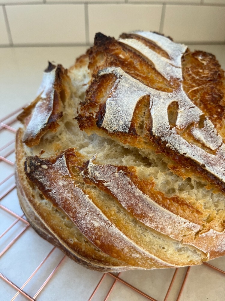 WORKING FULL TIME AND WANT TO MAKE SOURDOUGH? HERE’S HOW.